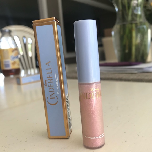 🌟LE🌟MAC x Cinderella Collection Lipglass in Glass Slipper - Picture 12 of 14